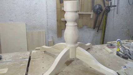 Токарный станок из фрезера. Точеная ножка для стола