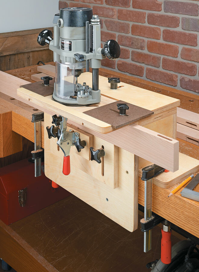 Схема приспособления: https://www.woodsmithplans.com/plan/router-mortising-jig/