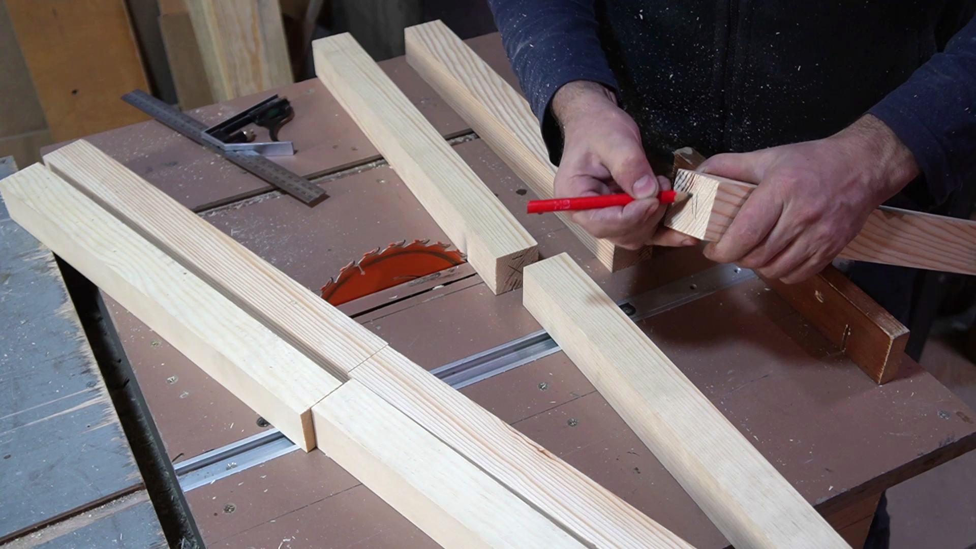 пометки на ножках