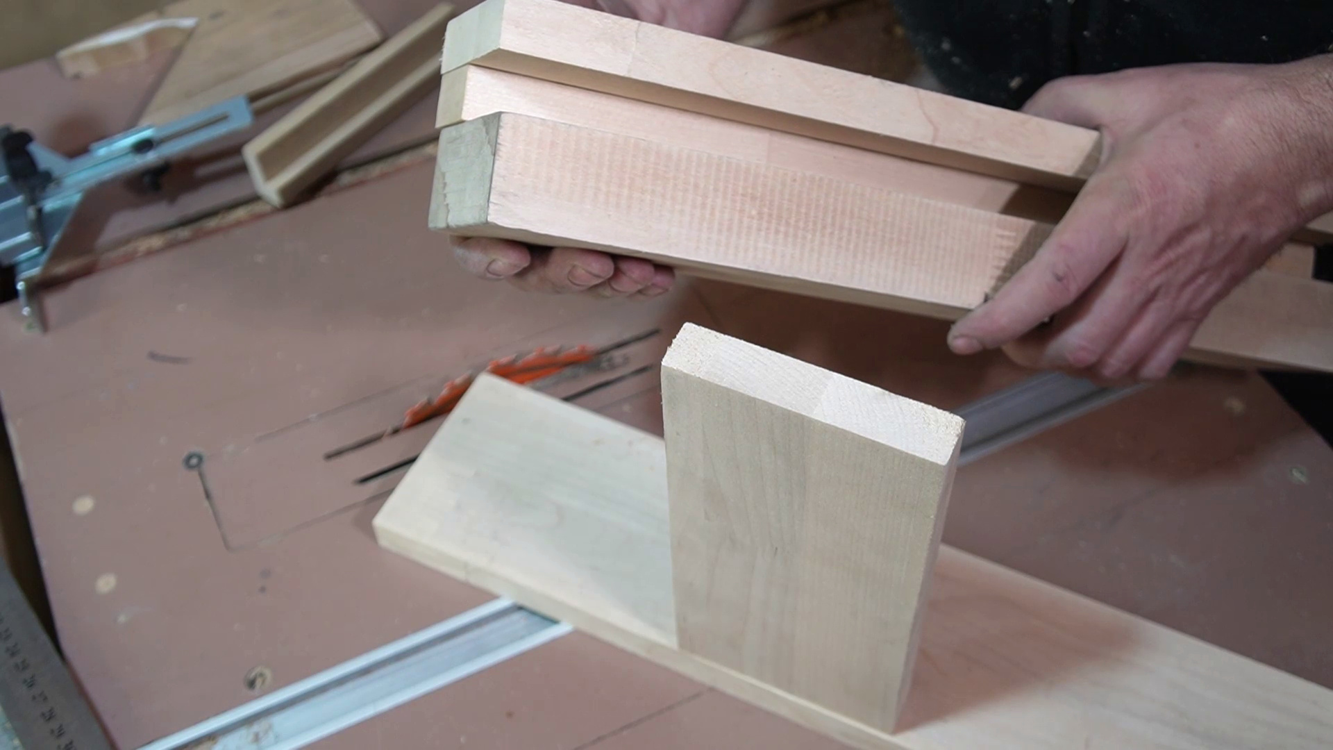 детали приспособления