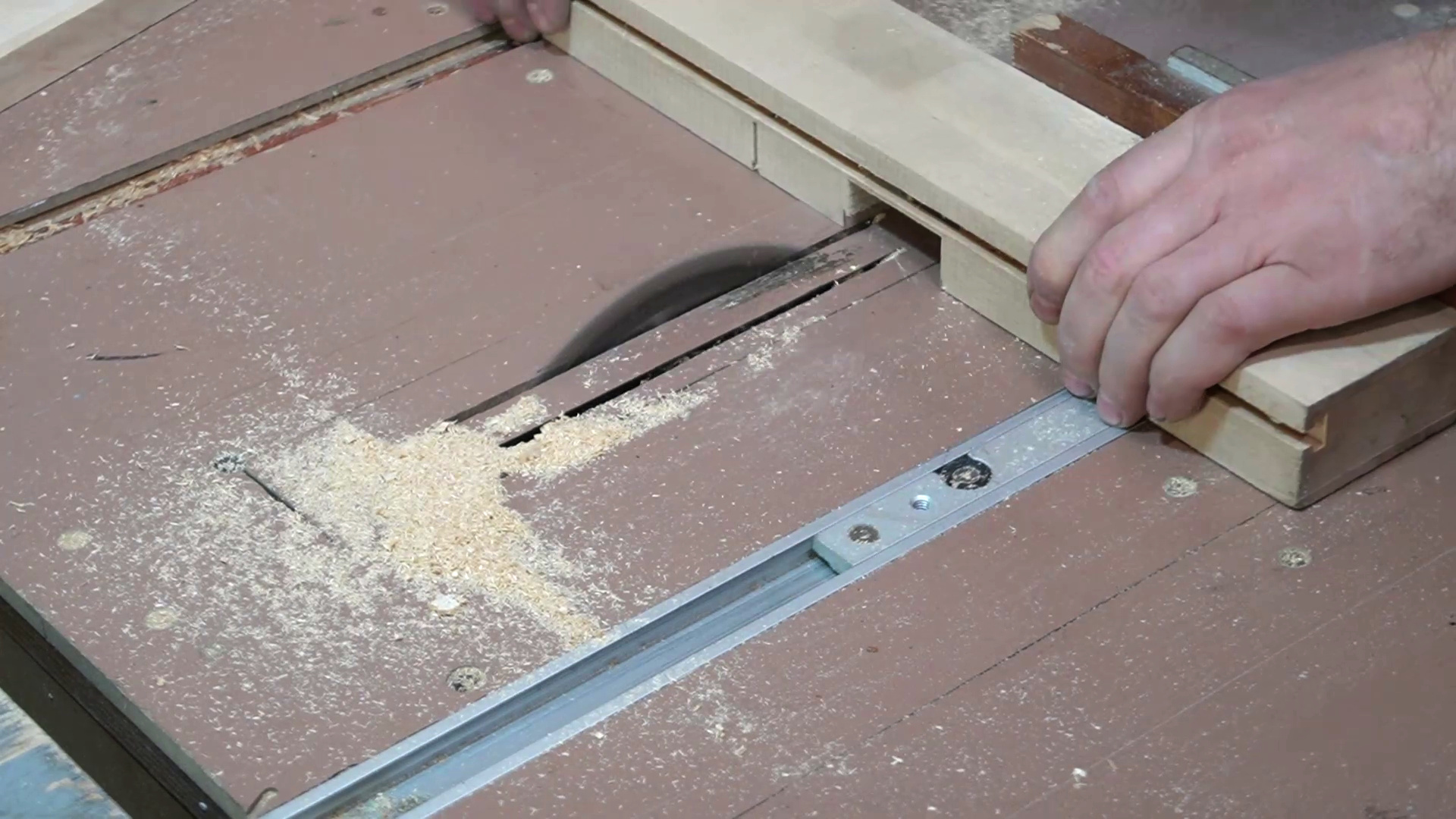 пазы на циркулярке