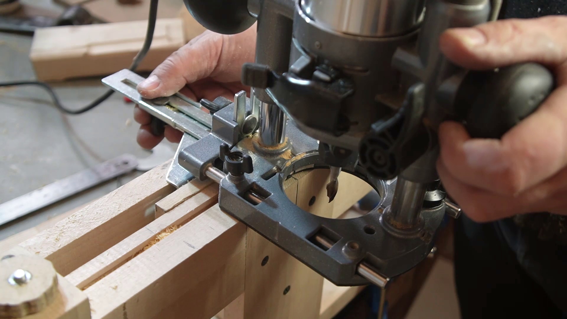 установка ширины гнезда