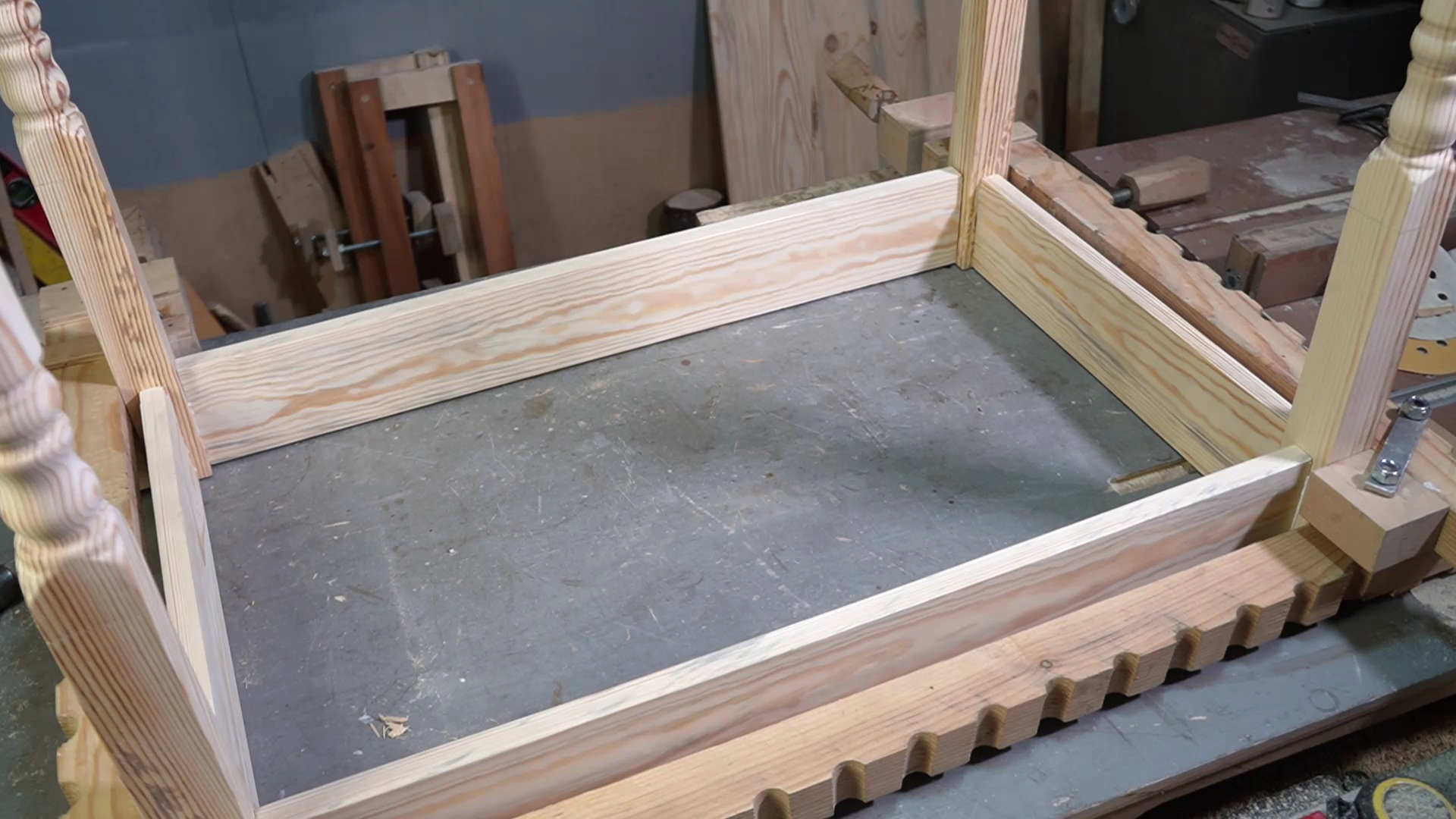 стягивание струбцинами