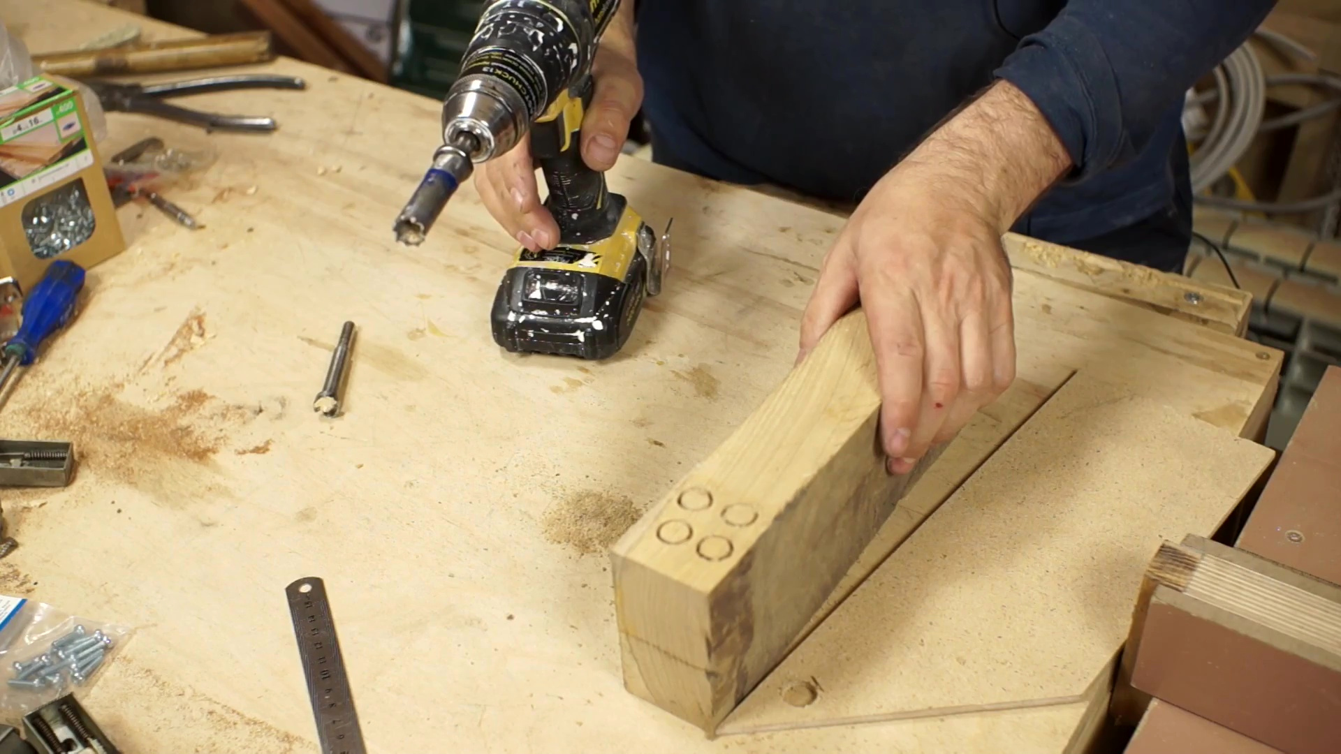 сверление дрелью