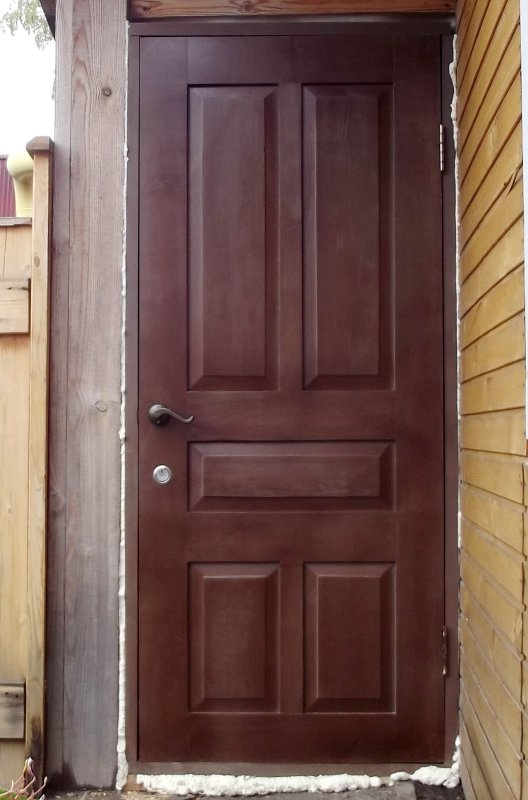 входная дверь